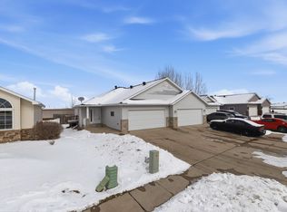 3418 Village Green Dr, Moorhead, MN