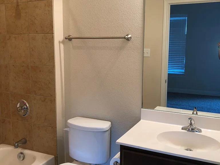 Master Bedroom ground floor bathroom