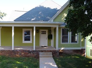 Forest Av #1401 15br 15ba Duplex 9up,6dn (Holj, Pedd), Knoxville, TN 37916