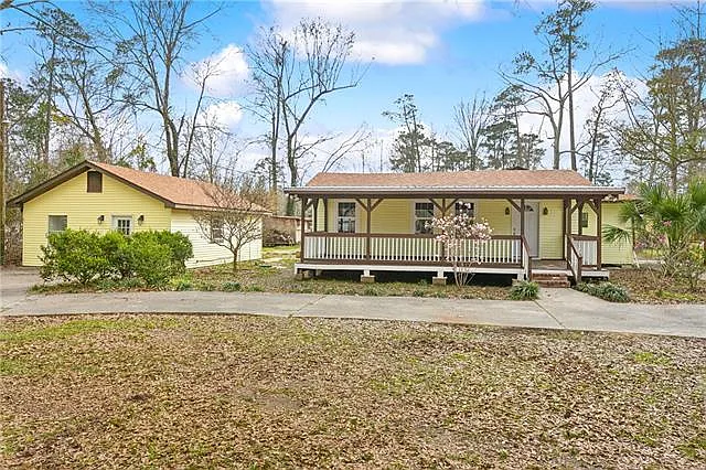 24426 Azalea St — Photo 2