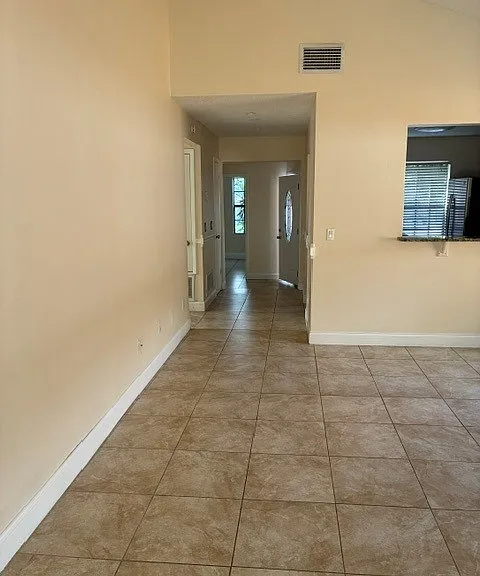 596 Swallow Ct — Photo 8