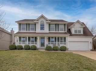 1224 SW Crossing Dr, Lees Summit, MO 64081