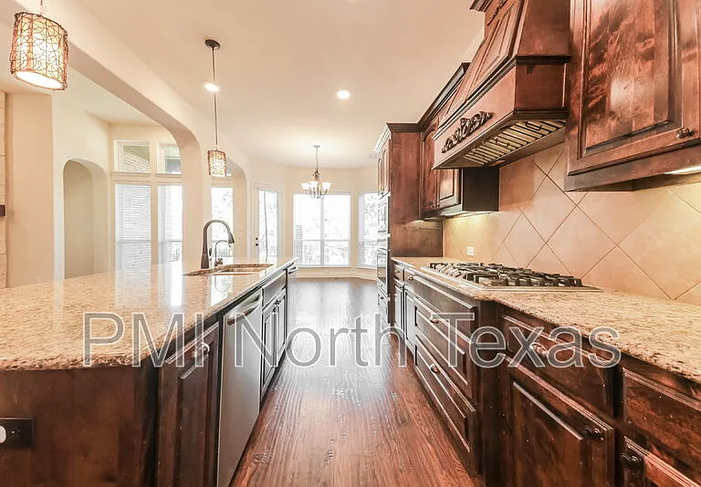 6213 Eldridge Ln — Photo 13