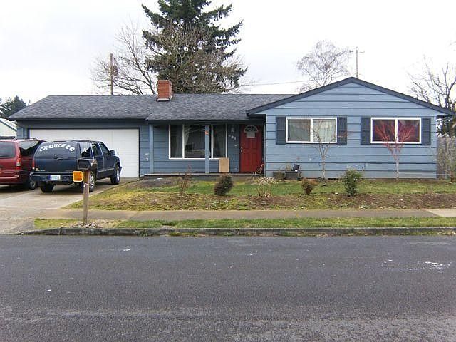 2nd image of 901 SE 170th Dr