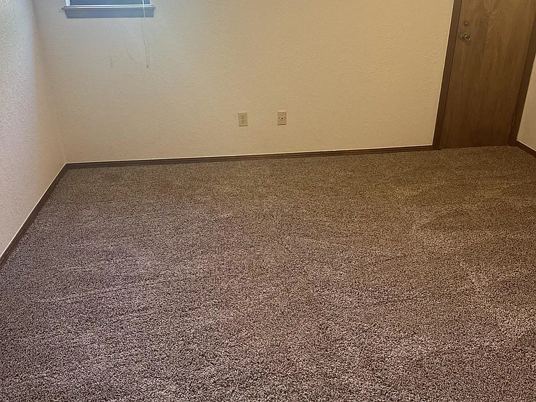 3612 N Drexel Blvd — Photo 27