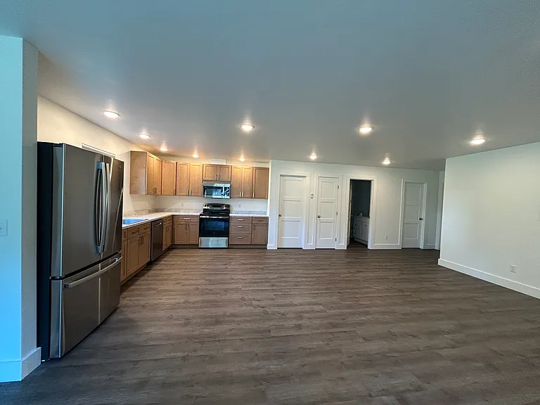 3884 Wright St #A — Photo 4