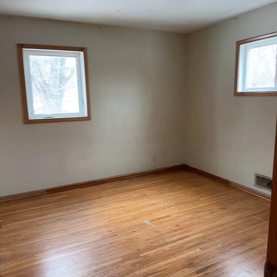 3 bed, 1200 sqft, $1,850 — Photo 2