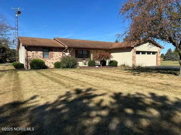 15791 Liberty Hi Rd, Bowling Green, OH 43402