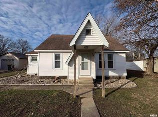 403 Wortby St, Odin, IL 62870