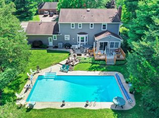 512 Fielders Ln, Toms River, NJ 08755