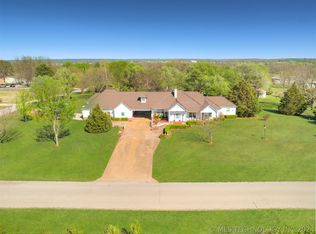 9819 N 154th East Ave, Owasso, OK 74055