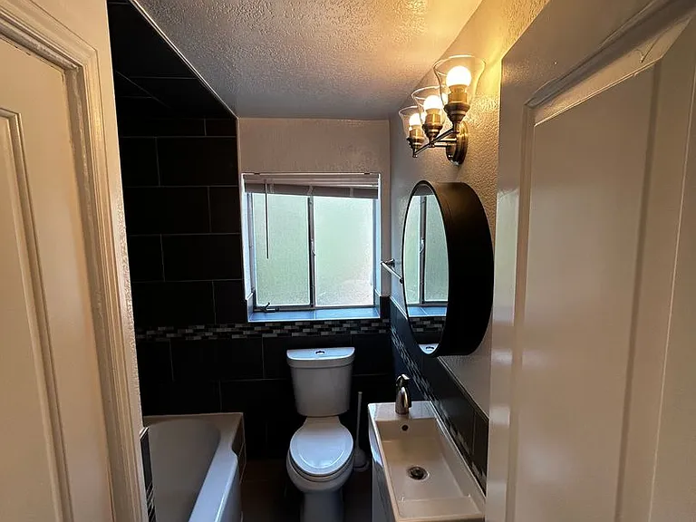 1525 & 1535 Filbert Court — Photo 21