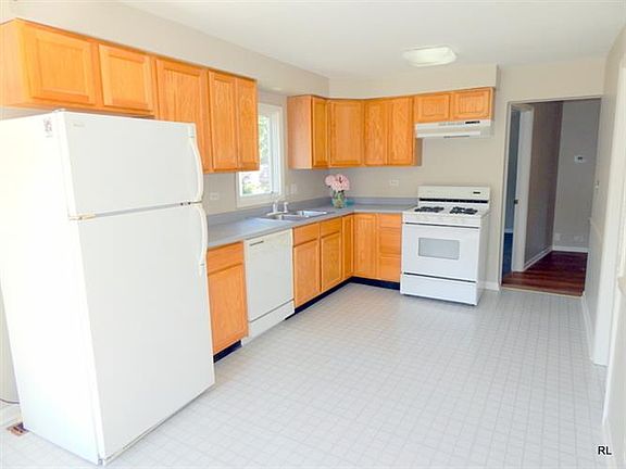 5th image of 33780 N 2nd St