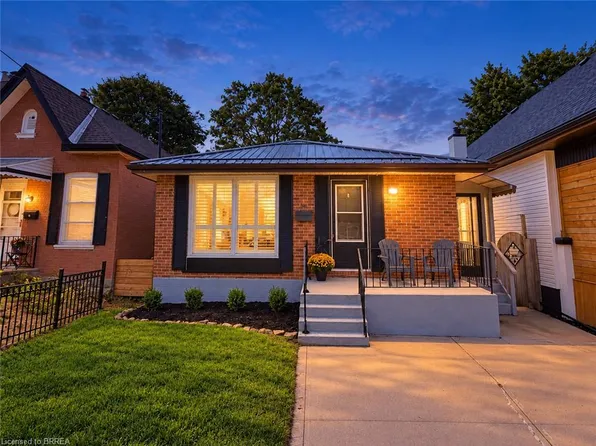 16 Burwell St, Brantford, ON N3T 4T6