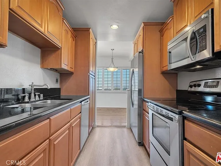 1115 S Elm Dr #512 — Photo 1