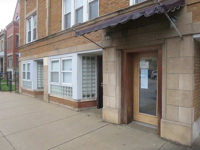 1st image of 4896 N Ashland Ave APT 2E