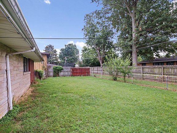 3rd image of 1607 Washington Ave