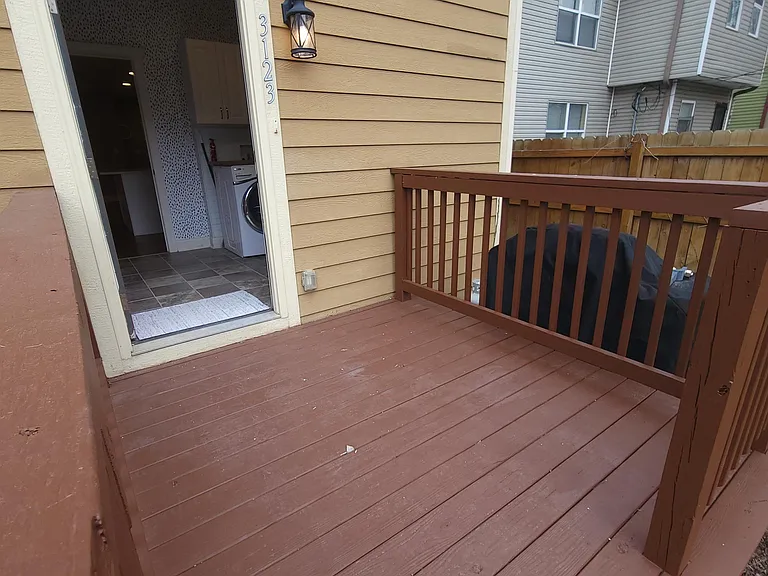 3123 Broadway St — Photo 7