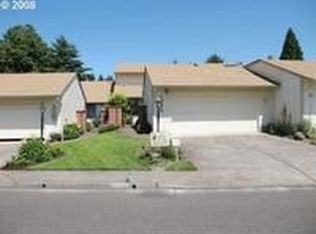 10375 SW Greenleaf Ter, Tigard, OR 97224