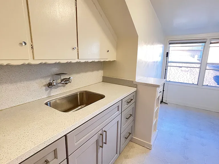 2732 Hillegass Ave #5 — Photo 7