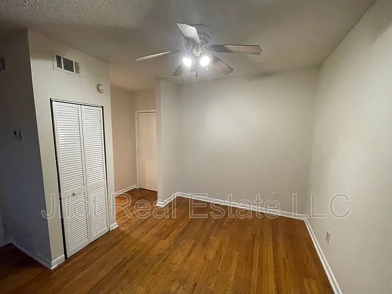 496 Holderness St SW #18 — Photo 11