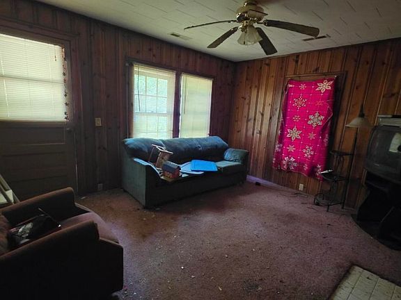 3rd image of 2465 Marsh Mountain Rd