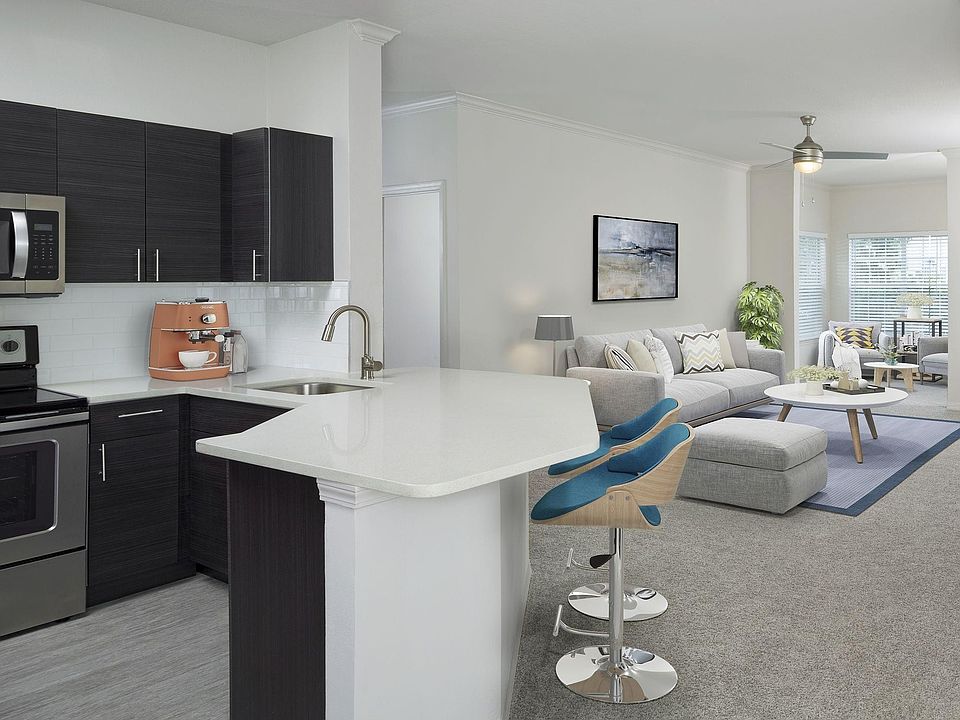 1st image of 5901 Bent Pine Dr #1723