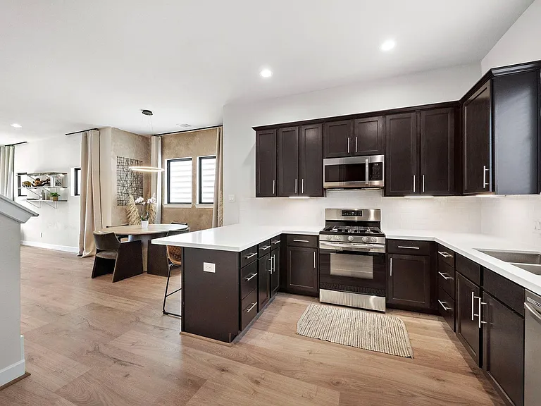 4508 Trevor Park Ln — Photo 18