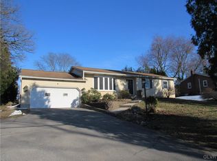 6747 N Main St, Coopersburg, PA 18036