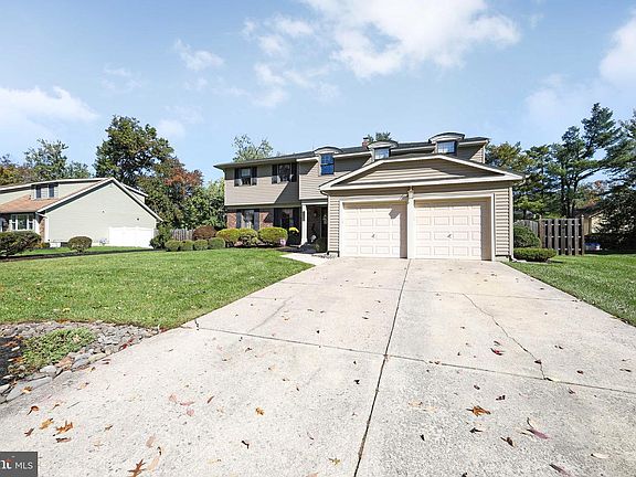 2nd image of 1129 Liberty Bell Dr