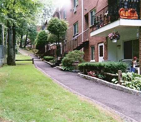Scarsdale Fairway — Photo 8
