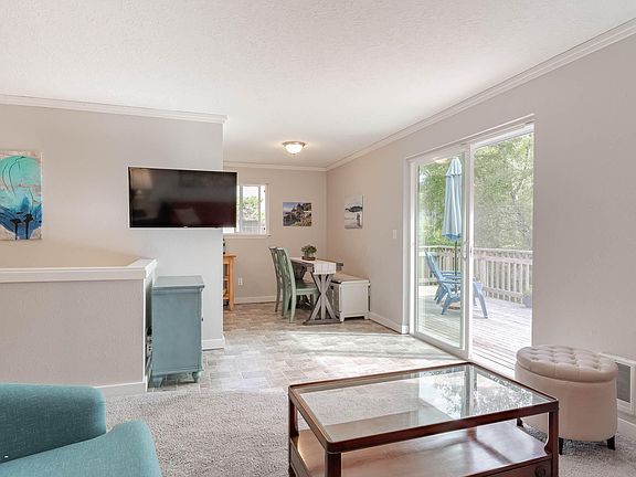 5th image of 5900 Palisades Dr