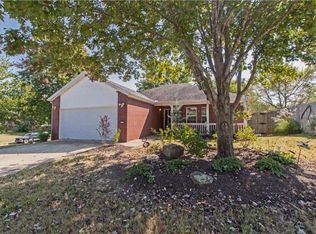 4277 E Lawndale Dr, Fayetteville, AR 72701