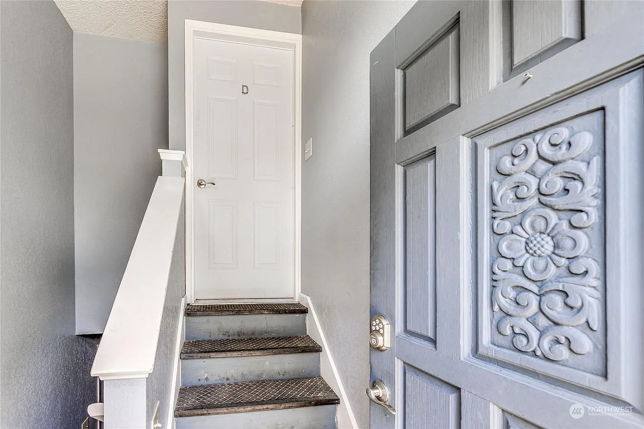 1 bed, 1200 sqft, $1,790 — Photo 3