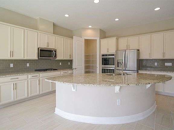 3rd image of 14540 Sunbridge Cir