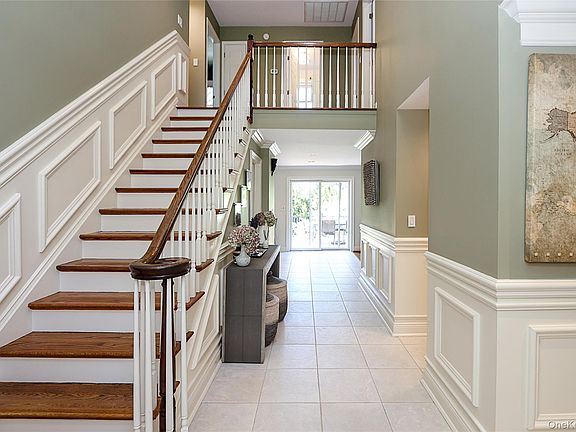 3rd image of 21 Hildreth Avenue
