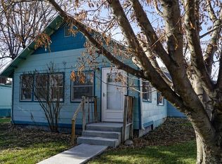 302 S 4th St, Bridger, MT 59014