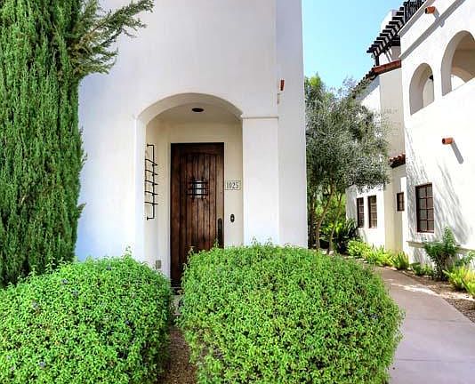 2nd image of 8333 N Vía Paseo Del Norte -- #1025