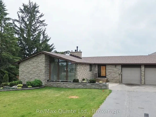 366 Farnham Rd, Belleville, ON K8N 0P1