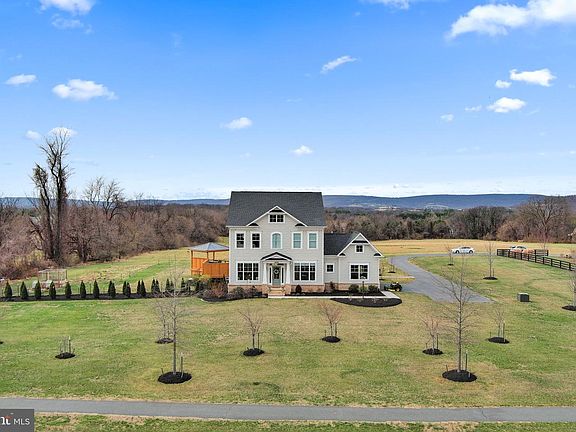 5th image of 16756 Misty Ridge Ln