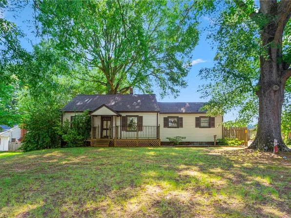 1578 Old Salisbury Rd, Winston Salem, NC 27127