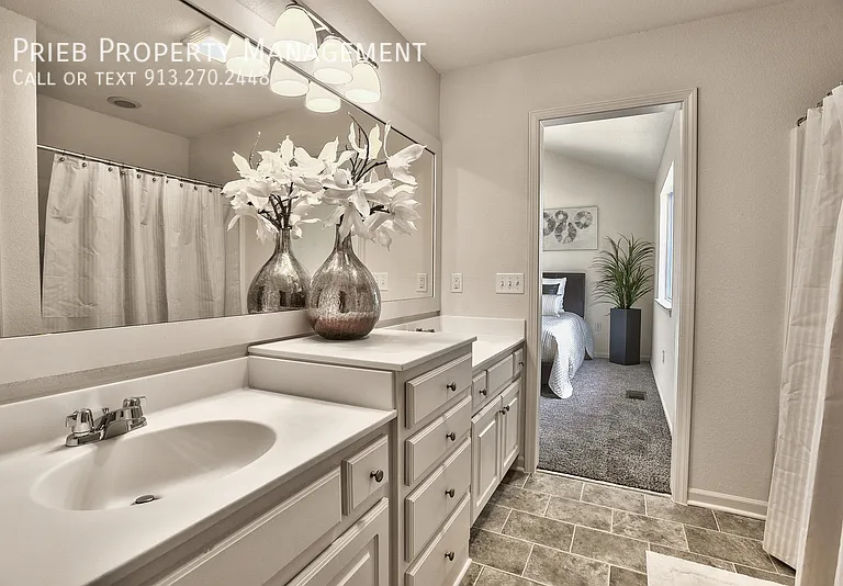 21581 W 126th Ter #26 — Photo 10