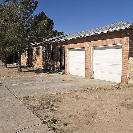 2nd image of 348 Barcelona Dr