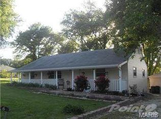 5476 E Anding Dr, Catawissa, MO 63015