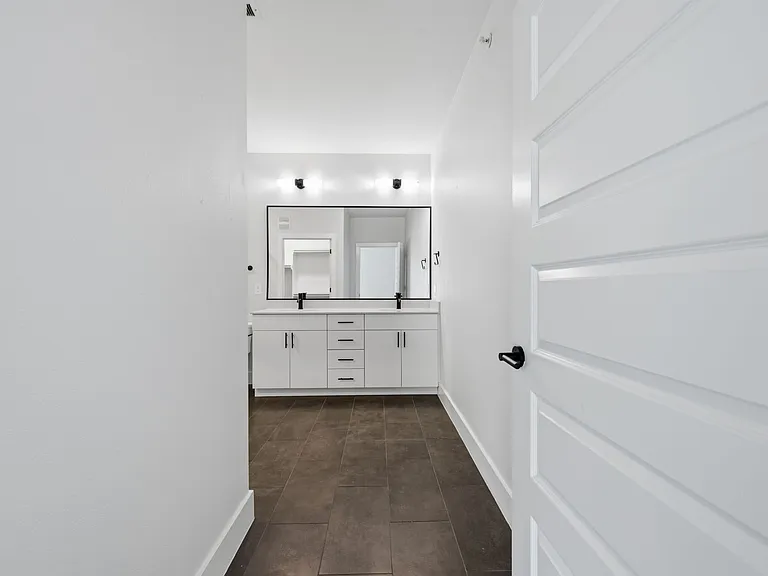 3101 Govalle Ave #101 — Photo 11