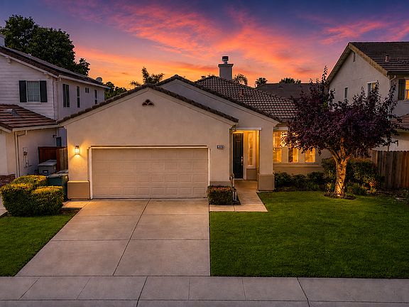 2nd image of 6446 Cormorant Cir