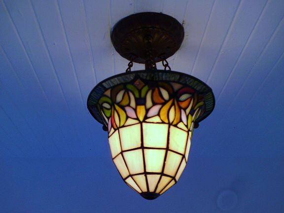 Porch light w/leaded glass