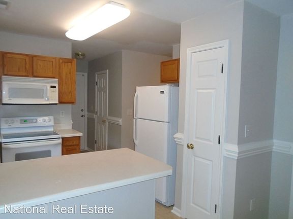 2nd image of 1629 Clooney Ln