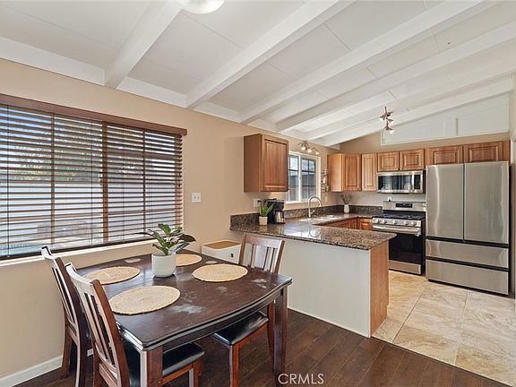 5th image of 8432 Flallon Ave
