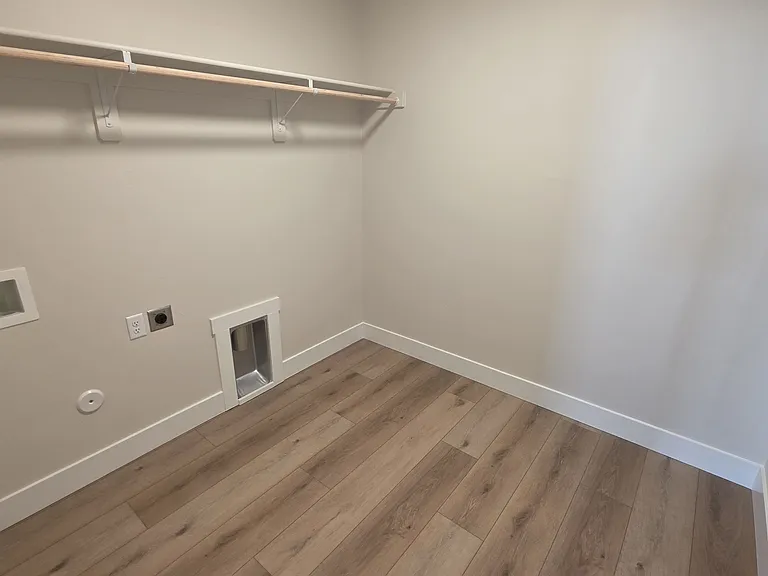 3304 E Fitz Roy Ct — Photo 12